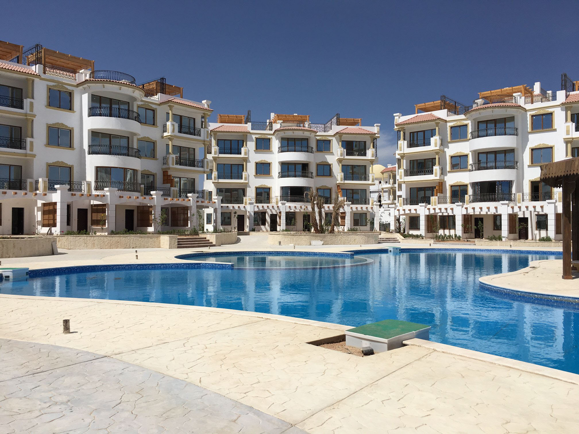 sharm house ti porta allo Sharm Hill e nella suo favoloso giardino